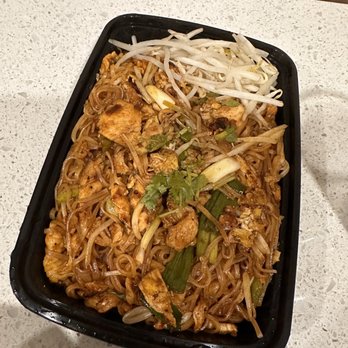 Thai Square Restaurant - Pad Thai - Thai Near Me - Arlington, Virginia