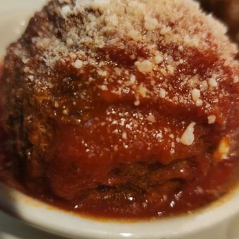 Twin Oaks Restaurant - Meatball and gravy - Italian Near Me - Cranston, Rhode Island Twin Oaks Restaurant - Meatball and gravy - Italian Near Me - Cranston, Rhode Island