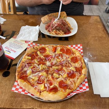 Royal Pizza - Medium Pizza W/ Pepperoni/onion/pineapple.  And A spaghetti & Meatballs - Chicken Wings Near Me - San Antonio, Texas