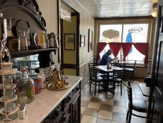 Clark Street Cafe & Bakery by null