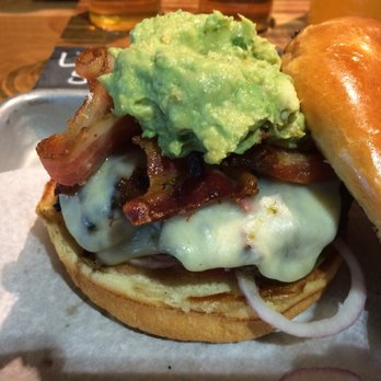BJ's Restaurant & Brewhouse - Guacamole burger closeup! - Pizza Near Me - Lancaster, Pennsylvania