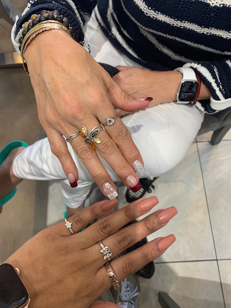 KNOCK KNOCK NAILS & SPA 12 Photos & 25 Reviews 1971 S Wadsworth