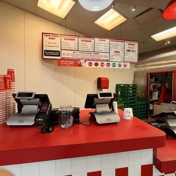 Five Guys - Fast Food Near Me - West Vancouver, British Columbia