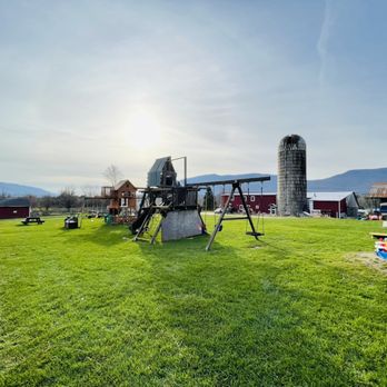 North Meadow Farm - Gorgeous farm - Attraction Farms Near Me - Manchester, Vermont North Meadow Farm - Gorgeous farm - Attraction Farms Near Me - Manchester, Vermont