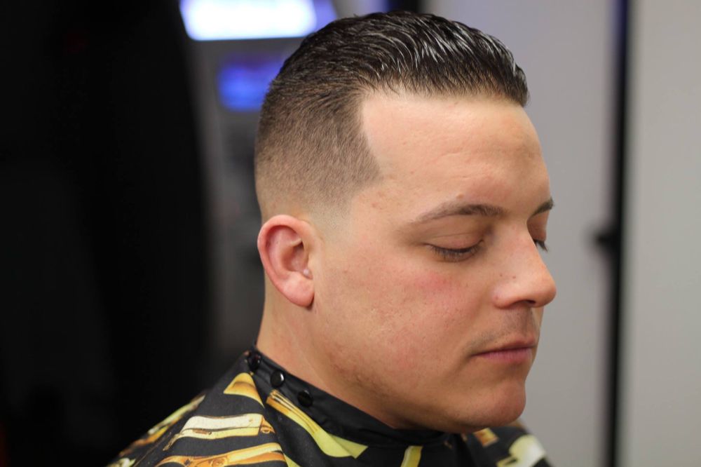 Silvano's Barbershop Logo