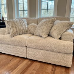 US FURNITURE - Loveseat