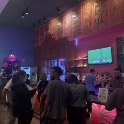 Flamingo Bowl - The crowd comes in around 9PM