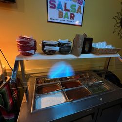 3 Hermanos Taqueria - Salsa bar