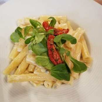 Le Basilic - Gorgonzola macaroni - French Near Me - Paris, 75