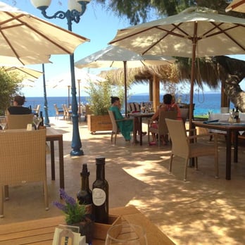 Mhares Seaclub - Restaurant - Mediterranean Near Me - Puigderrós, PM