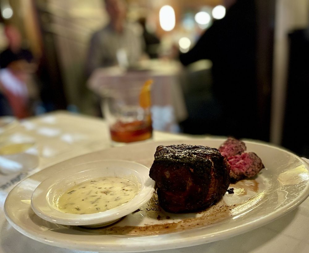 Social spots from Gibsons Bar & Steakhouse