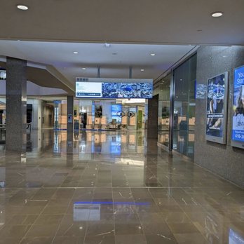 PATH Underground - The PATH at Royal Bank Plaza - North Tower - Shopping Centers Near Me - Toronto, Ontario