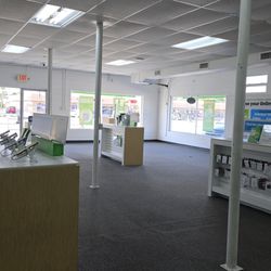 Cricket Wireless Authorized Retailer - MERRITT Island, Fl