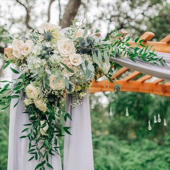 Oakleaf Florist - Floral pieces for Wedding Arch - Florists Near Me - San Antonio, Texas