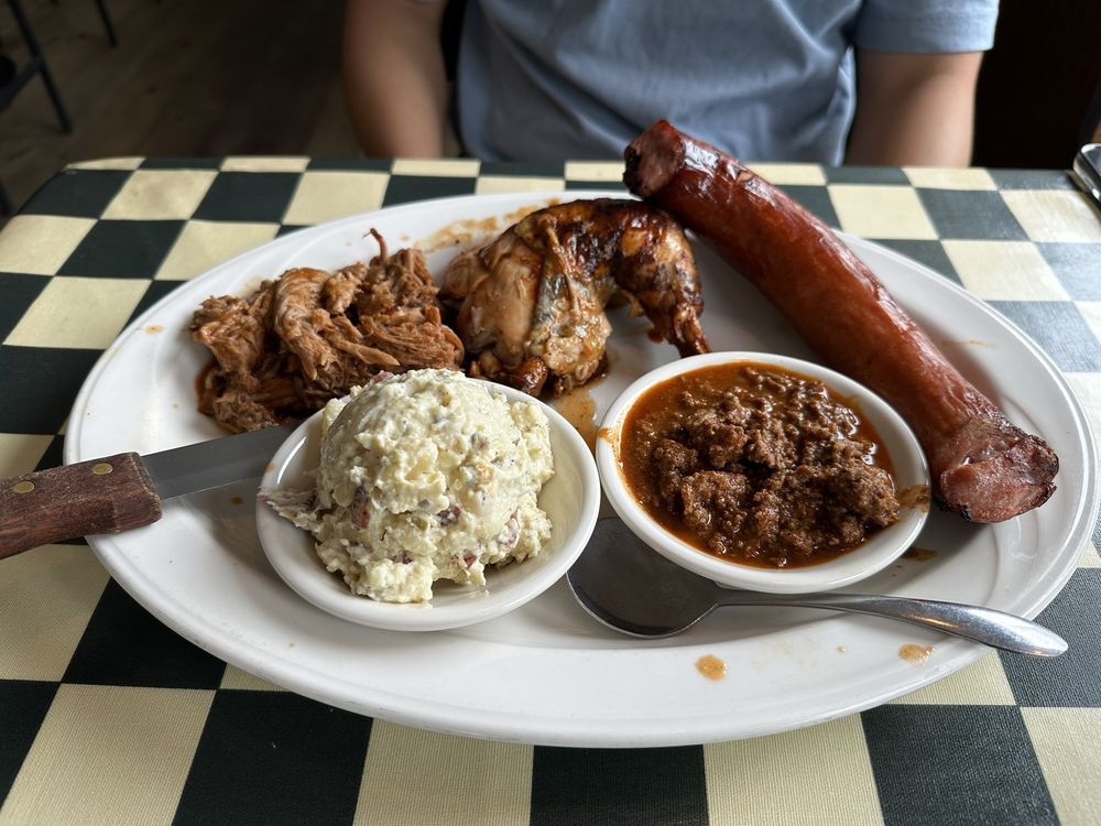 Food from Barnstormer Barbeque