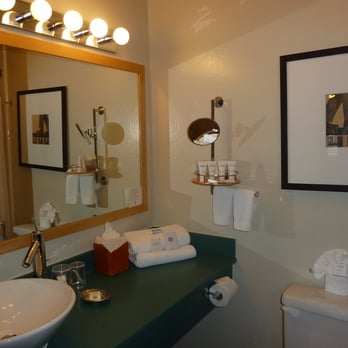 Hotel Avante - Lots of bath amenities - Hotels Near Me - Mountain View, California Hotel Avante - Lots of bath amenities - Hotels Near Me - Mountain View, California