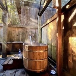 Bagby Hot Springs - Solo soaking pool (ground can be slippery, be careful)