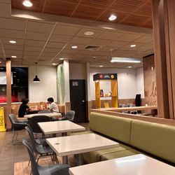 McDonald's - Dining area