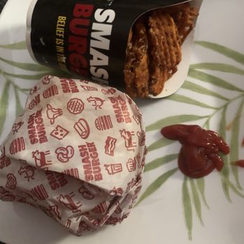 Smashburger - Burgers Near Me - Queens, New York