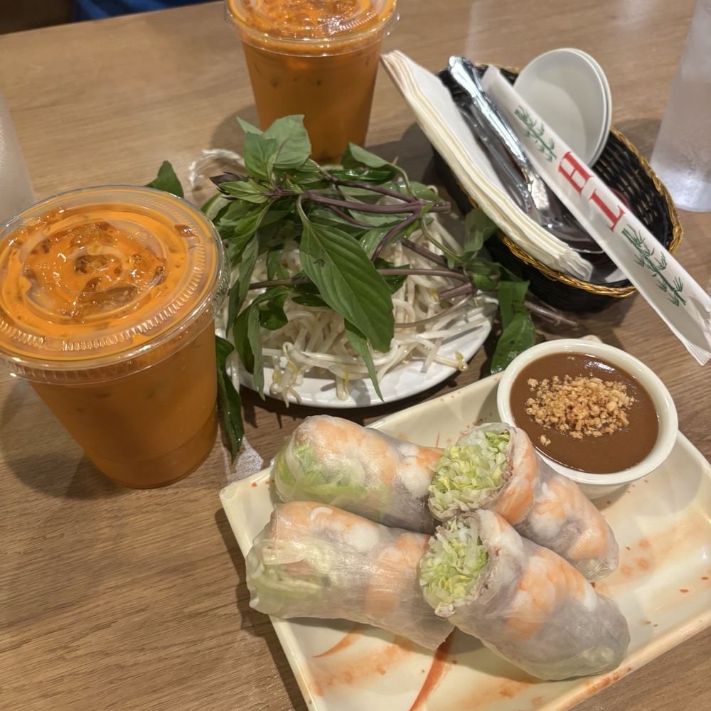Thai tea and shrimp and pork spring rolls Thai tea and shrimp and pork spring rolls