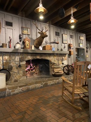 Cracker Barrel Old Country Store by null