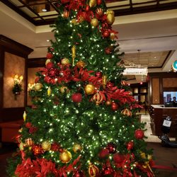 The Row Reno - Beautiful holiday decorations