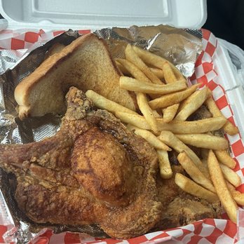 Mary’s Twisted Kitchen - Pork chop basket - Soul Food Near Me - Dallas, Texas