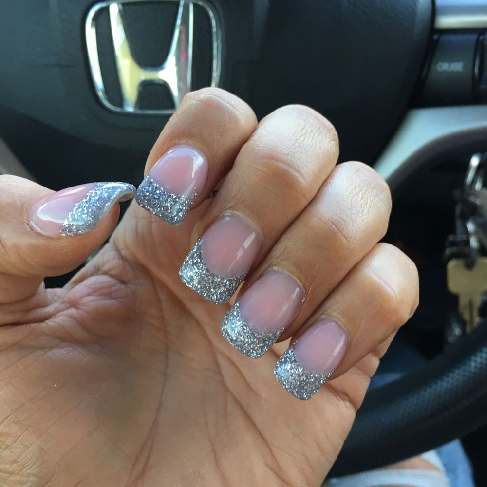 These guys do the best nails I've had in a very long time I totally recommend them! These guys do the best nails I've had in a very long time I totally recommend them!