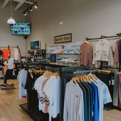 Fleet Feet - Women's apparel