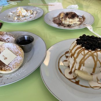 Cloud Nine Cafe Hawaii - Desserts Near Me - Honolulu, Hawaii