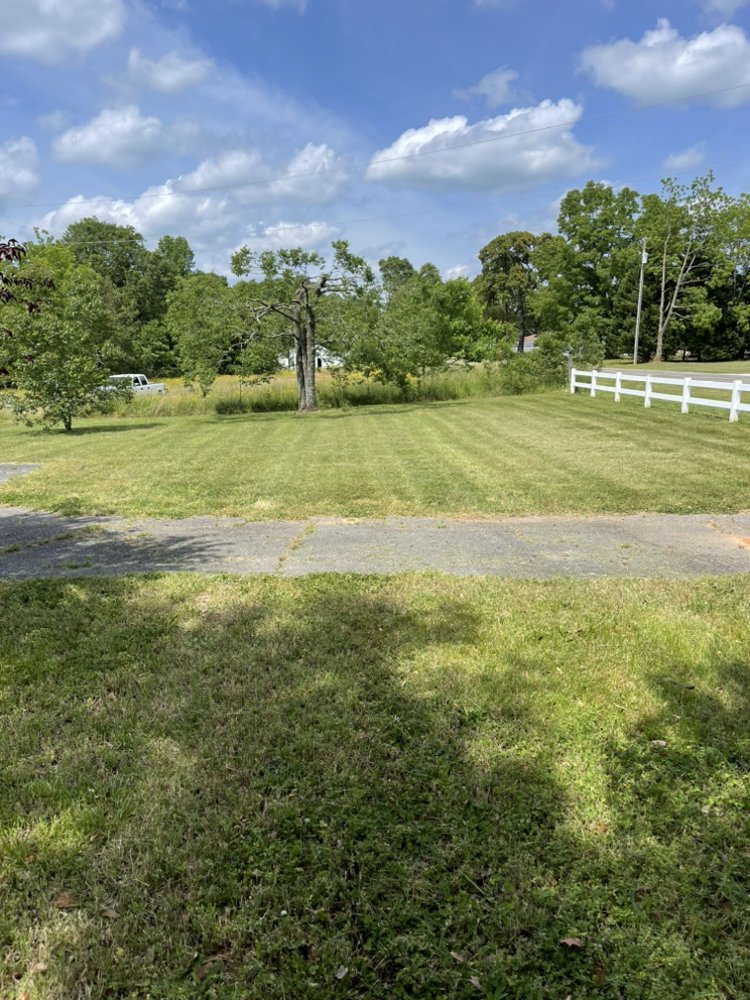 WHEELERS LAWN CARE Forest City, North Carolina Lawn Services