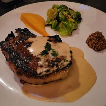 Stage Restaurant - Pork chop - New American Near Me - Honolulu, Hawaii Stage Restaurant - Pork chop - New American Near Me - Honolulu, Hawaii
