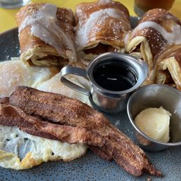 Cinnamon Roll Pancakes