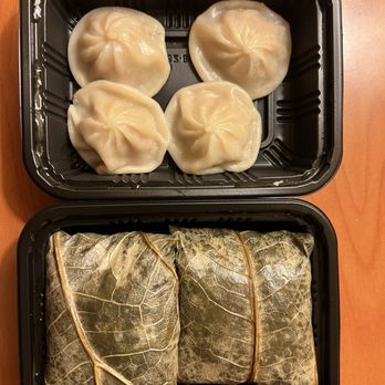 Best Wei Chinese Market - Steamed Chicken Soup Bao and Chicken Sticky Rice (from Annie's Dim Sum inside Best Wei Chinese Market). - Traditional Chinese Medicine Near Me - Temecula, California