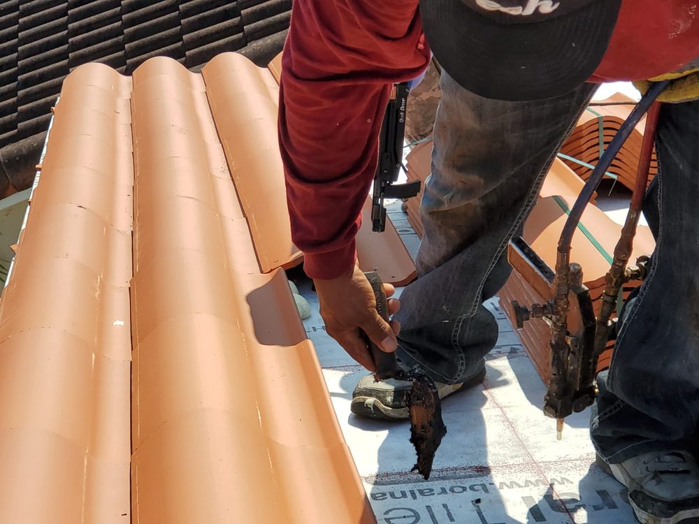 Slide of General Roofing & Construction