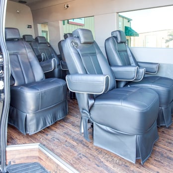 Ground Shuttle - Airport Shuttles Near Me - College Station, Texas
