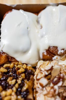 Old West Cinnamon Rolls by null