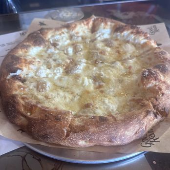 Goat and Ram - White pizza w/habanero honey. Amazing!!!!! - Pizza Near Me - Mesa, Arizona