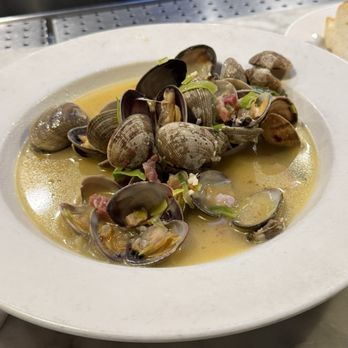 Sam's Chowder House - Clams - Seafood Near Me - Half Moon Bay, California Sam's Chowder House - Clams - Seafood Near Me - Half Moon Bay, California