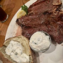 28 oz T-Bone 28 oz T-Bone