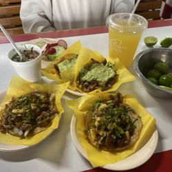 Tacos El Francés - Adobada tacos