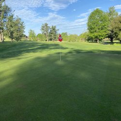 Waynesboro Country Club - 18th home