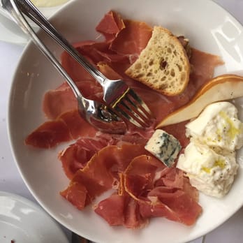 Il Pastaio - Prosciutto + Burrata Plate - Italian Near Me - Beverly Hills, California Il Pastaio - Prosciutto + Burrata Plate - Italian Near Me - Beverly Hills, California