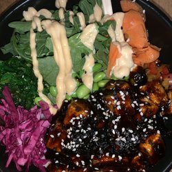 Le Côte - The poke bowl.....again! Could not pass up this amazing dish! The glaze on the tofu is- what I would say- sesame chicken inspired.