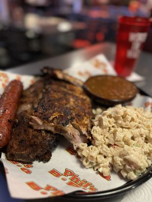 Phil's BBQ by null