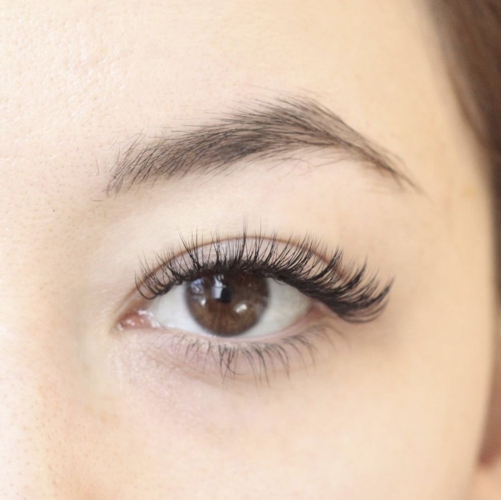 Lashes by Jen Logo