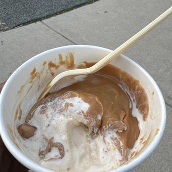 Graeter's Ice Cream - Peanut brittle with peanut butter sauce - Desserts Near Me - Northbrook, Illinois Graeter's Ice Cream - Peanut brittle with peanut butter sauce - Desserts Near Me - Northbrook, Illinois