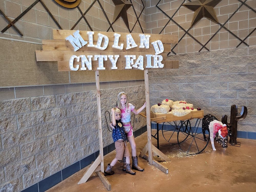 MIDLAND COUNTY HORSE SHOE ARENA Updated August 2024 17 Photos