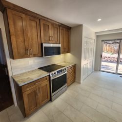 Verde Custom Construction - Kitchen renovation VOC