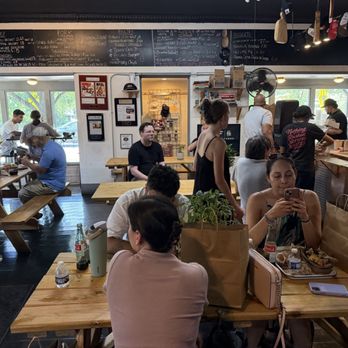 2Fifty Texas BBQ - Barbeque Near Me - Riverdale Park, Maryland